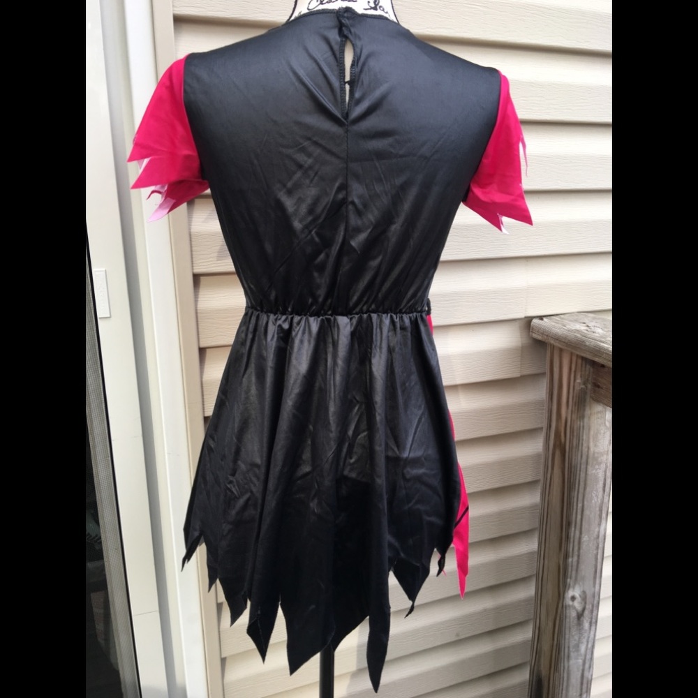 Costume for a young girl size 12-14 - Picture 3 of 8
